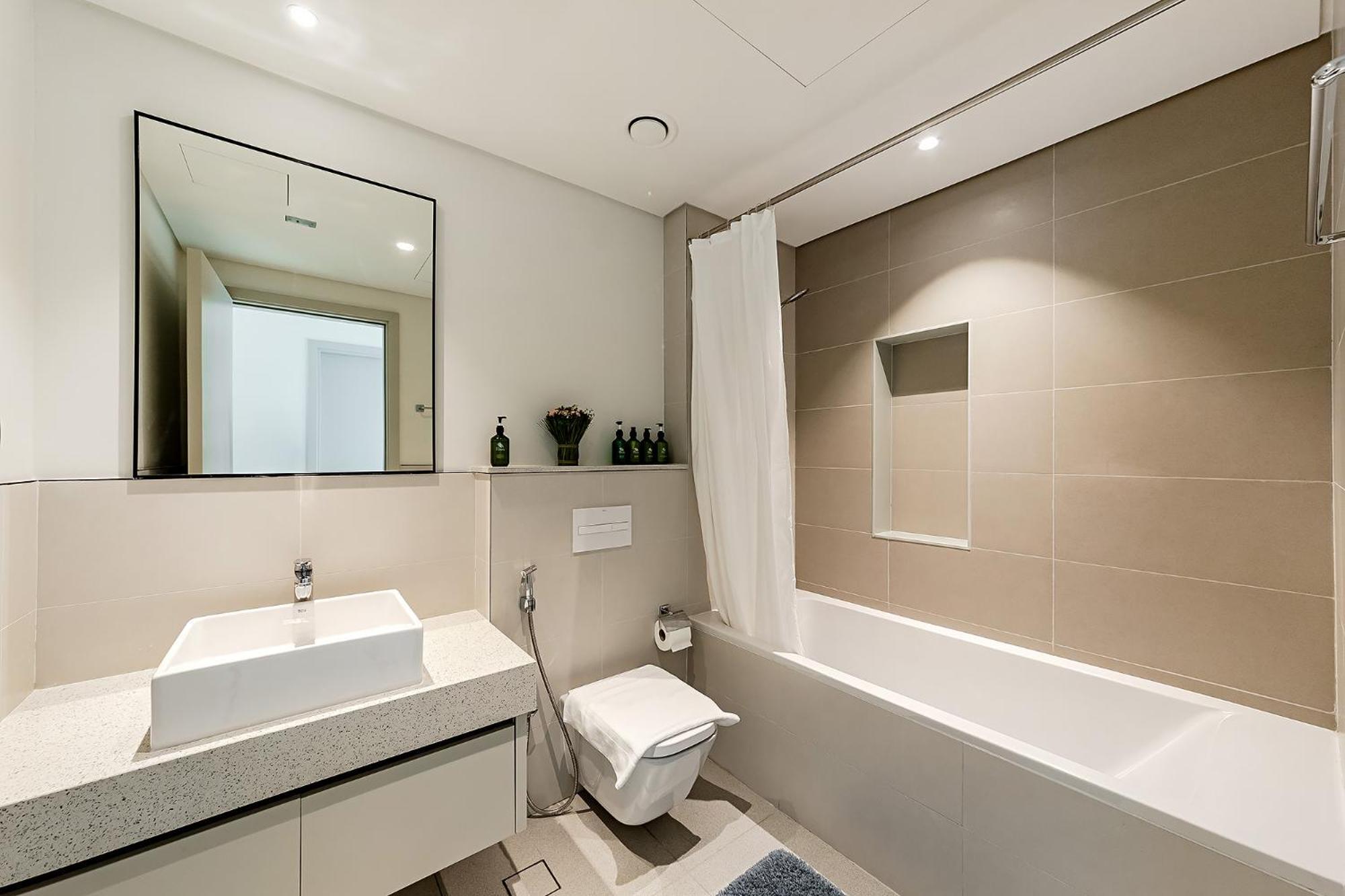 Stylish Apartment In Marina Vista * Dubai