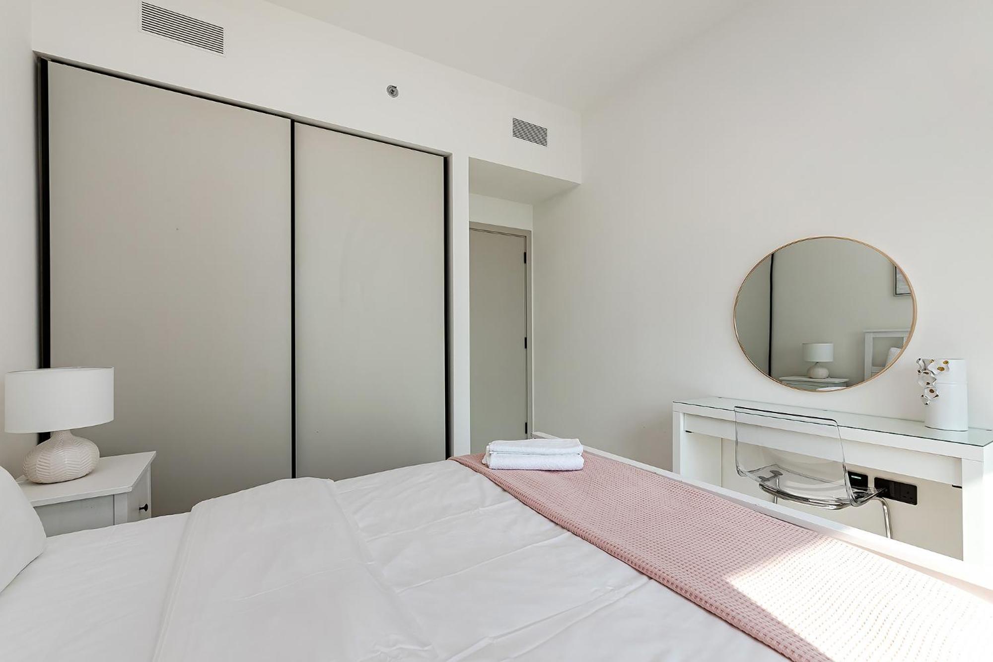 Stylish Apartment In Marina Vista * Dubai